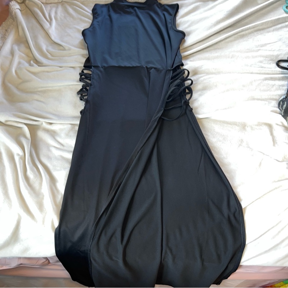 Sleeveless Open Sided Maxi Black Dress - Picture 10 of 15